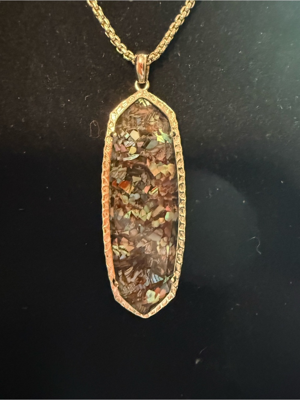 Kendra Scott Gold-Tone Crushed Abalone Layden Necklace. Limited Edition - Picture 5 of 7